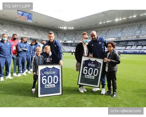 法甲赛场现争议，尼斯队因全员退守本方半场被主场球迷报以嘘声